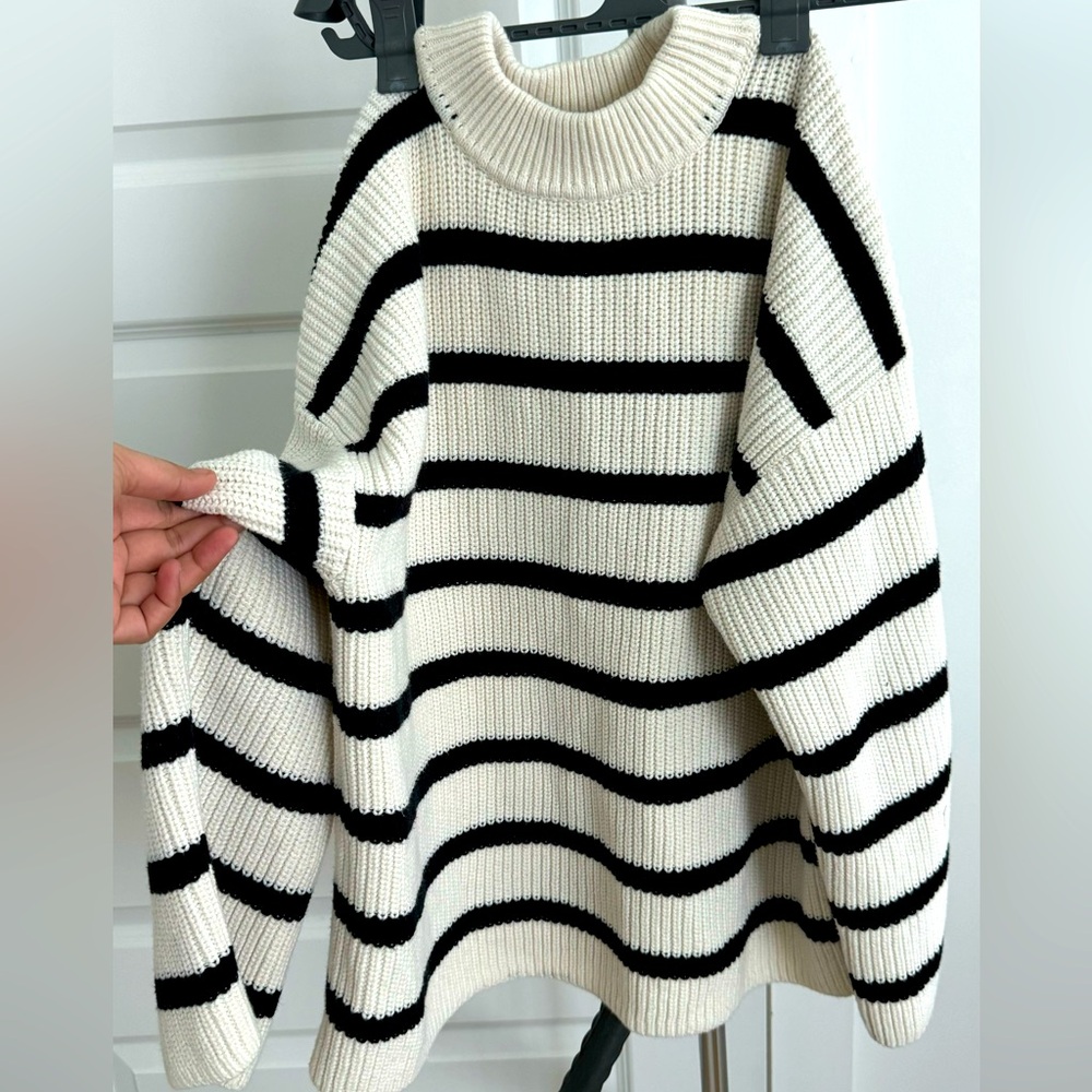 H&M must have minimalist striped sweater